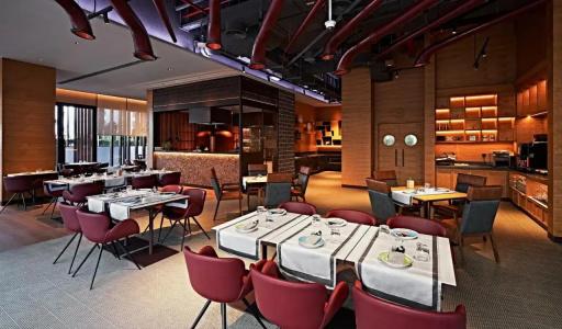 Revier - Dubai - 19