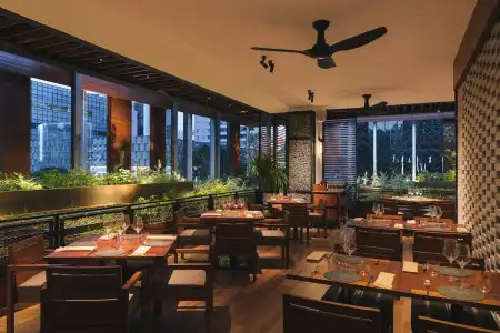 Hilton Singapore Orchard - 16