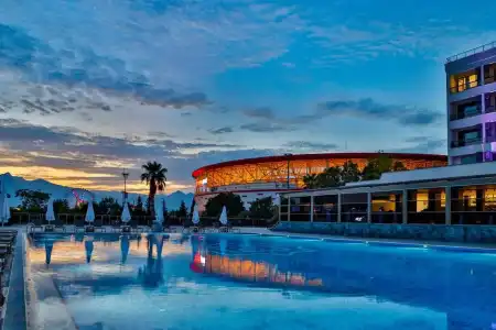Nashira City Resort - 36
