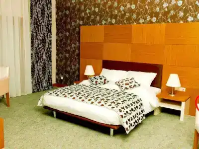 Grand Nur Plaza - 51