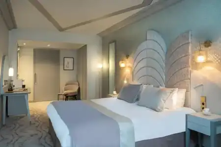 Hôtel Le Derby Alma by Inwoods - 49