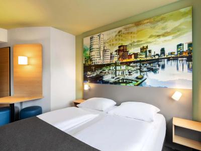 B&B Düsseldorf City-Süd - 55