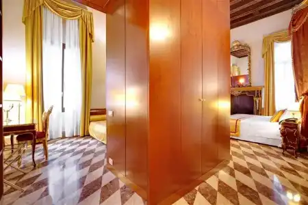 Dona Palace - 153