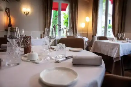 Logis Hôtel la Brèche - Restaurant Berthelot - 22