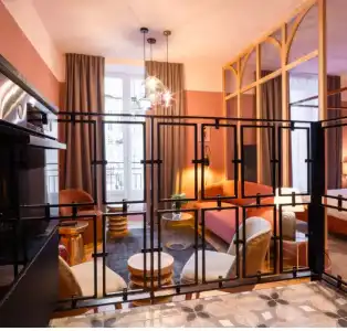 Maisons du Monde & Suites Nantes - 71