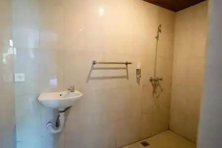 Uma Kutuh 2 - 53