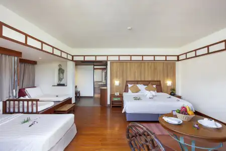 Seaview Patong - 86