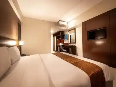 Yulia Beach Inn Kuta - 29
