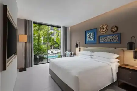 Four Points by Sheraton Phuket Patong Beach Resort - 84