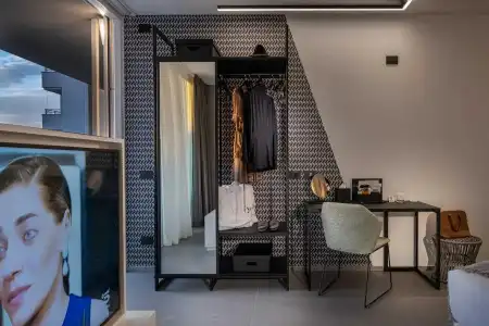 J44 Lifestyle - 107
