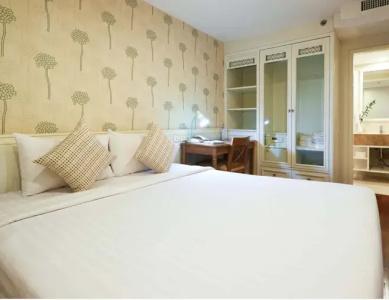 Sabai Sathorn Service Apartment - 38