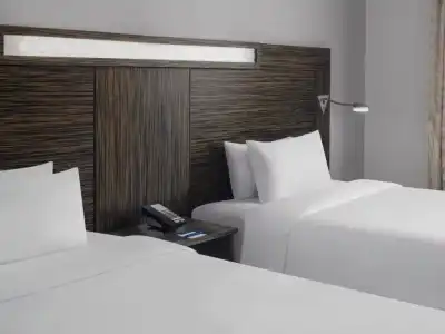 Holiday Inn Express Dubai - Jumeirah - 59