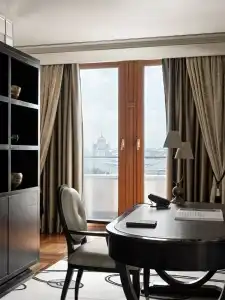 Four Seasons - 174