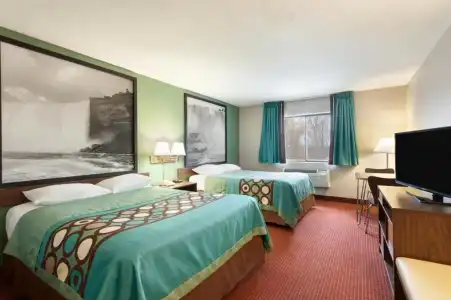 Super 8 by Wyndham Niagara Falls NY - 17