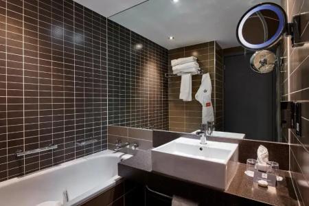 Crowne Plaza Manchester City Centre by IHG - 38