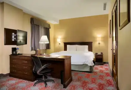 Hampton Inn & Suites by Hilton Mexico City - Centro Historico - 42