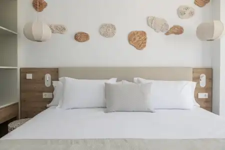Suites Roc Portonova - 27
