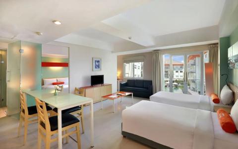HARRIS & Residence Riverview Kuta Bali - 43