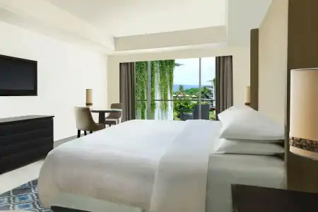 Sheraton Bali Kuta Resort - 4
