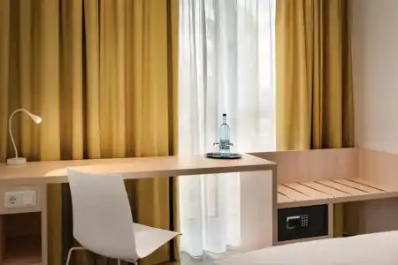 Super 8 by Wyndham Augsburg - 24