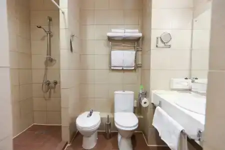 Spa Best Western Russian Manchester - 59