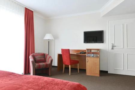 ADELANTE Boutique - 34