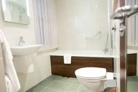 DoubleTree by Hilton London West End - 29