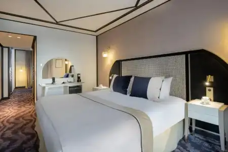 Hôtel Le Derby Alma by Inwoods - 10