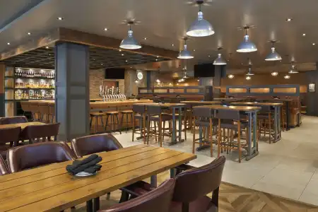 Four Points by Sheraton Windsor Downtown - 24