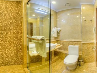 Reston & Spa - 115