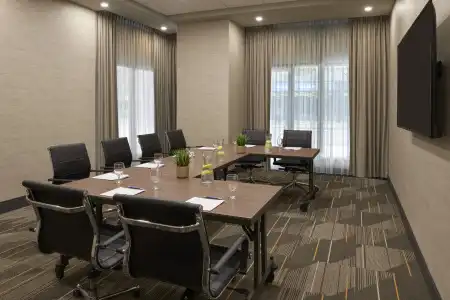 Four Points by Sheraton Windsor Downtown - 15