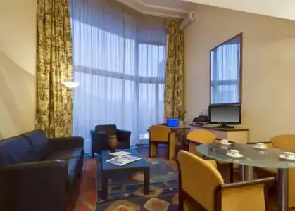 B-ApartMontgomery - 48