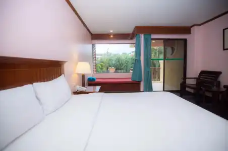 Baumanburi Patong - 51