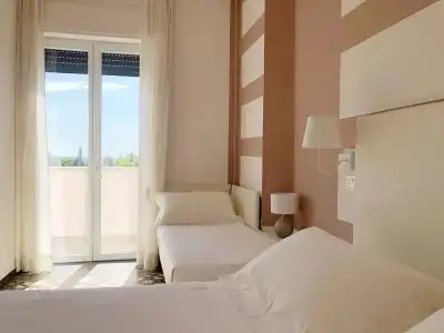 Bencista' - 25