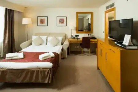The Park City Grand Plaza Kensington - 69
