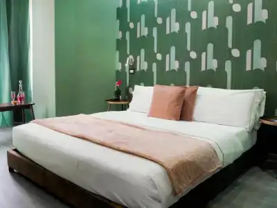 Cest La Vie Suites - 17