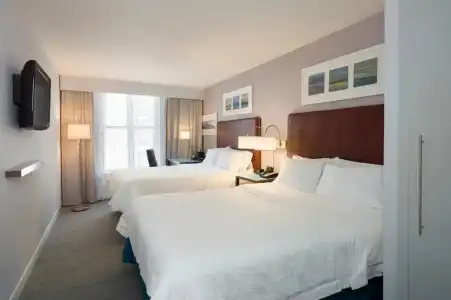 Hampton Inn Manhattan Seaport Financial District - 38