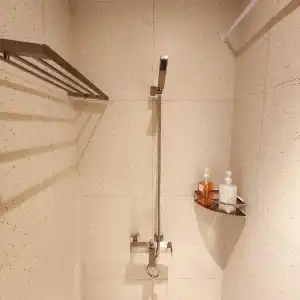 Canvas Hostel - 14