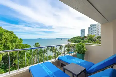 Royal Wing Suites & Spa Pattaya - 31
