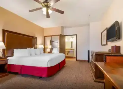 Best Western Plus Hacienda Old Town - 37