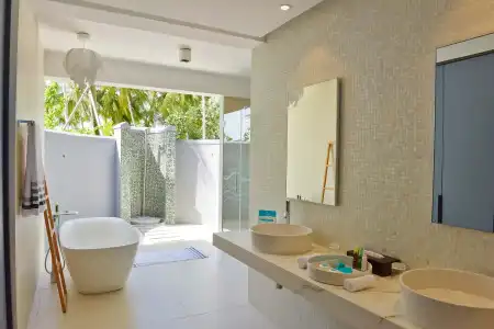 Niva Kuramathi Maldives - 74