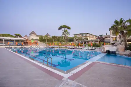 Pine Beach Belek - 30