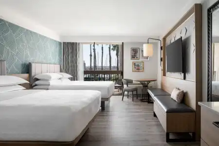 Sheraton San Diego Resort - 45