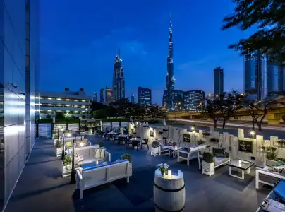 Dusit Thani - 17