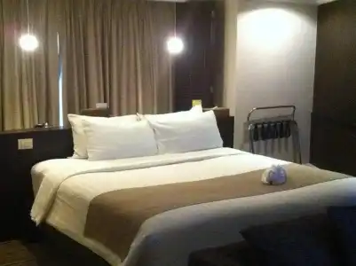S15 Sukhumvit - 1