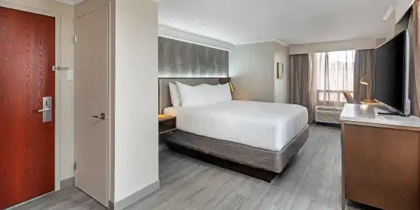 Crowne Plaza TORONTO AIRPORT by IHG - 5