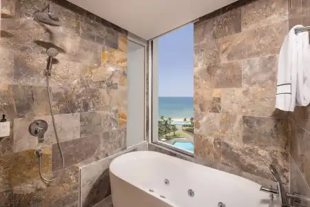 Melia Danang Beach Resort - 51