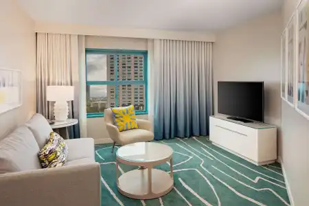 Embassy Suites by Hilton San Diego Bay Downtown - 43