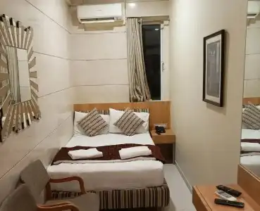 Bentley Marine Drive - 19