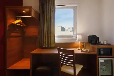 Best Western Clermont Ferrand Centre - 5